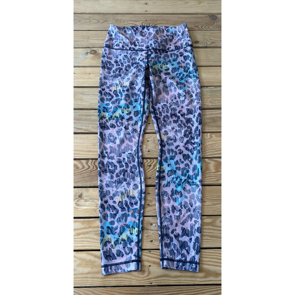 Playground Cheetah Yoga High Waisted Leggings M